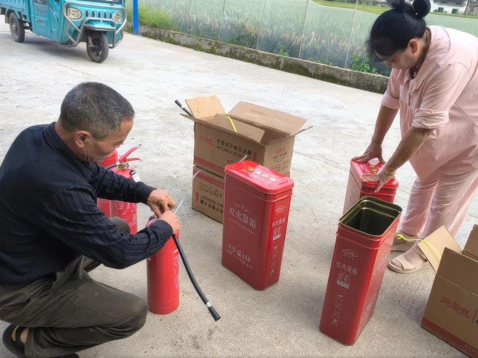 881062dc86612a57c8b9a27eea5fdc02.jpg 881062dc86612a57c8b9a27eea5fdc02.jpg